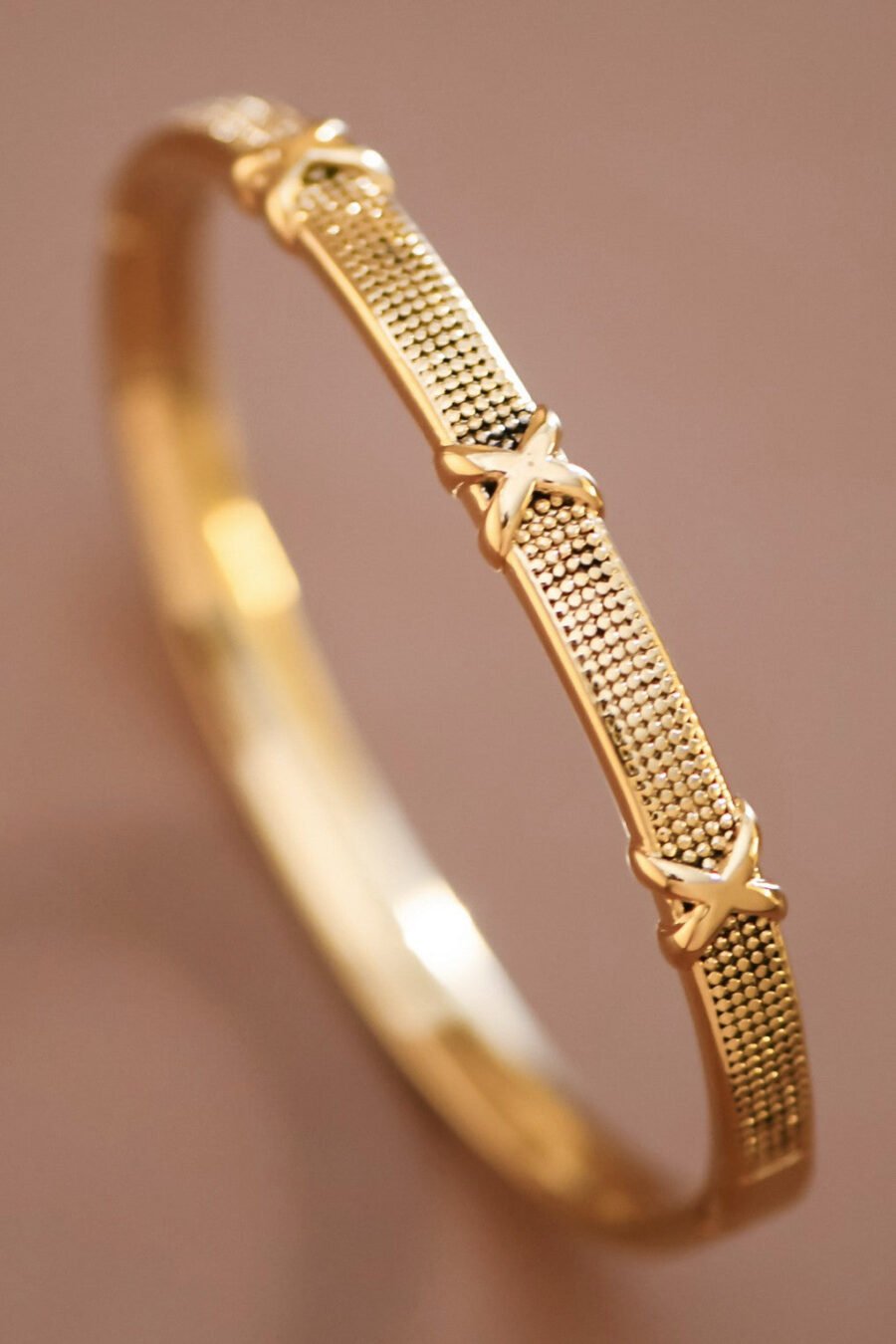 18K Gold Plated Waterproof Stainless Steel Bangle - 7609