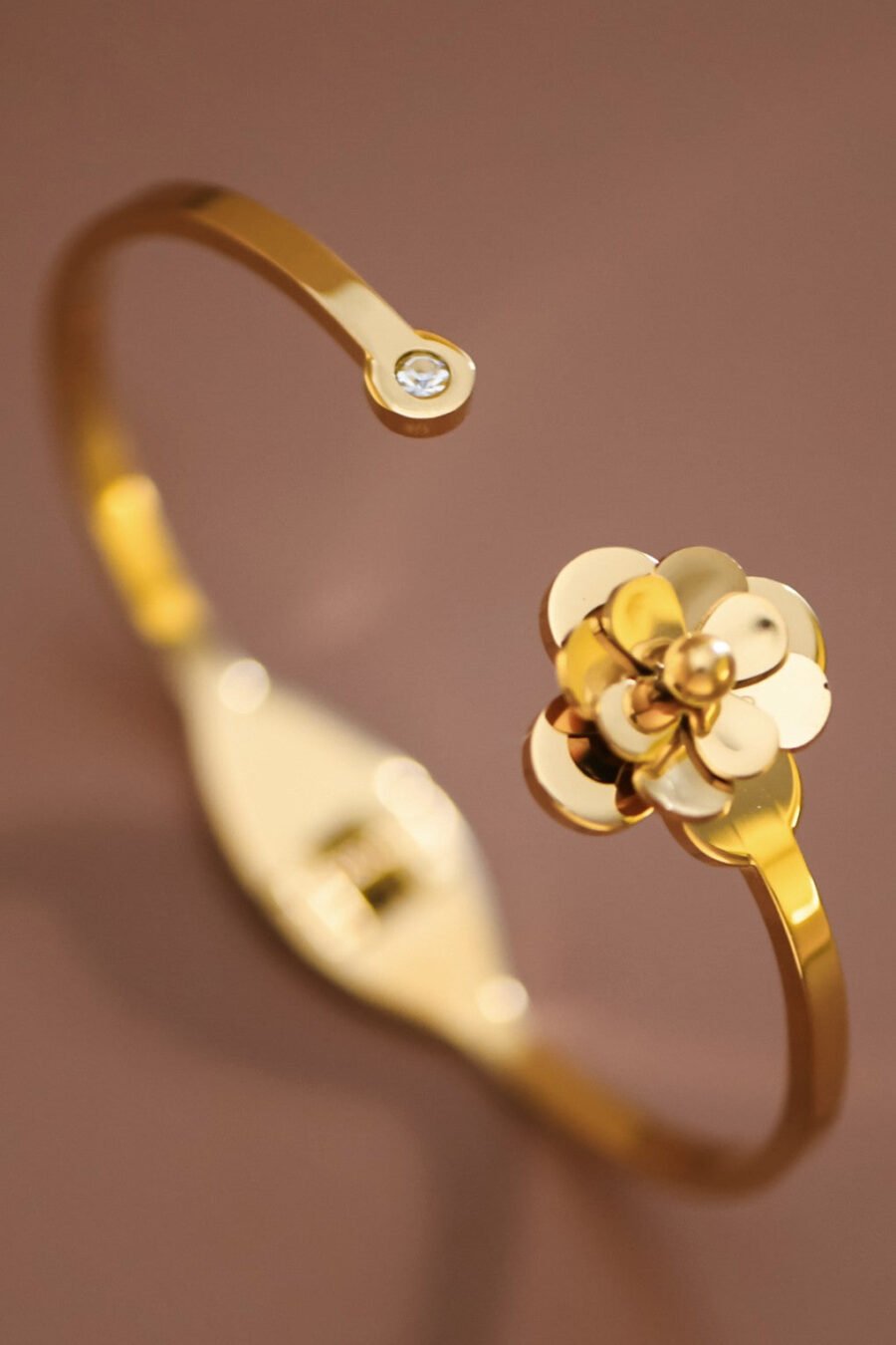 18K Gold Plated Waterproof Stainless Steel Cuff - 7618