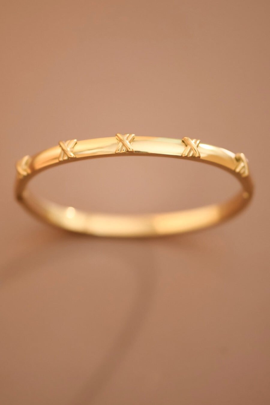 18K Gold Plated Waterproof Stainless Steel Bangle - 7647