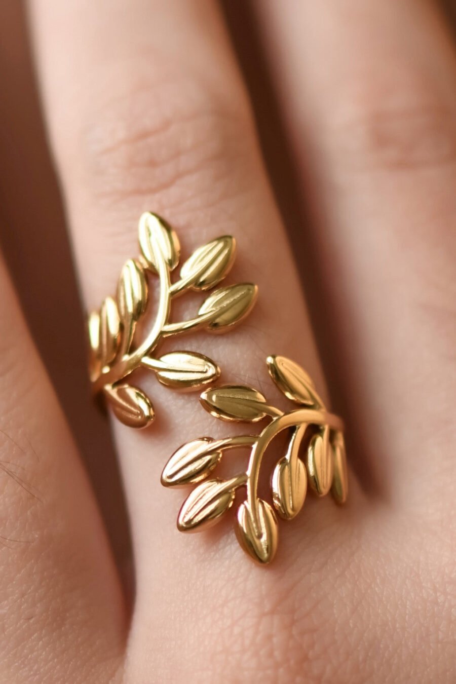 18K Gold Plated Waterproof Stainless Steel Ring - 7880