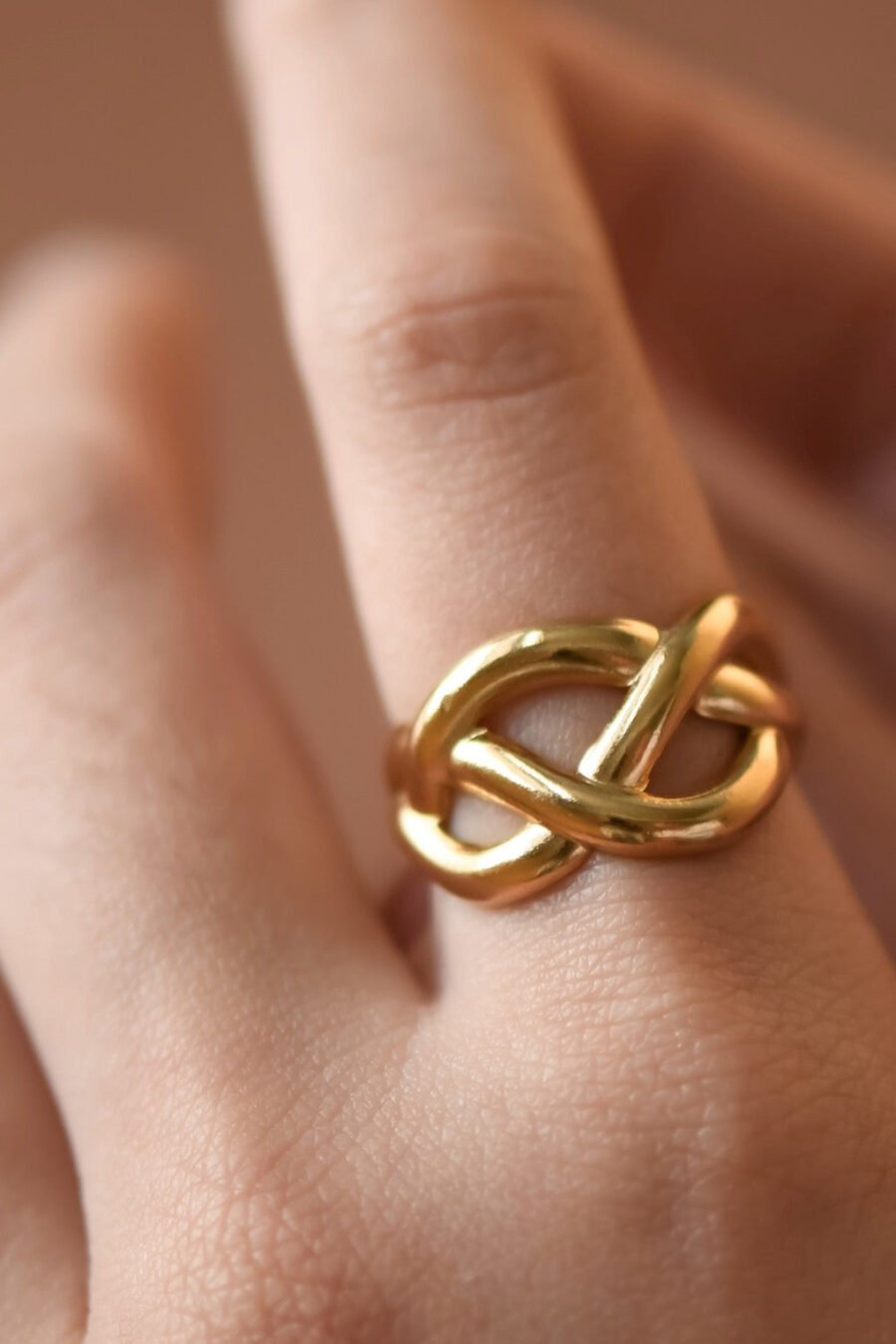 18K Gold Plated Waterproof Stainless Steel Knot Ring - 7853